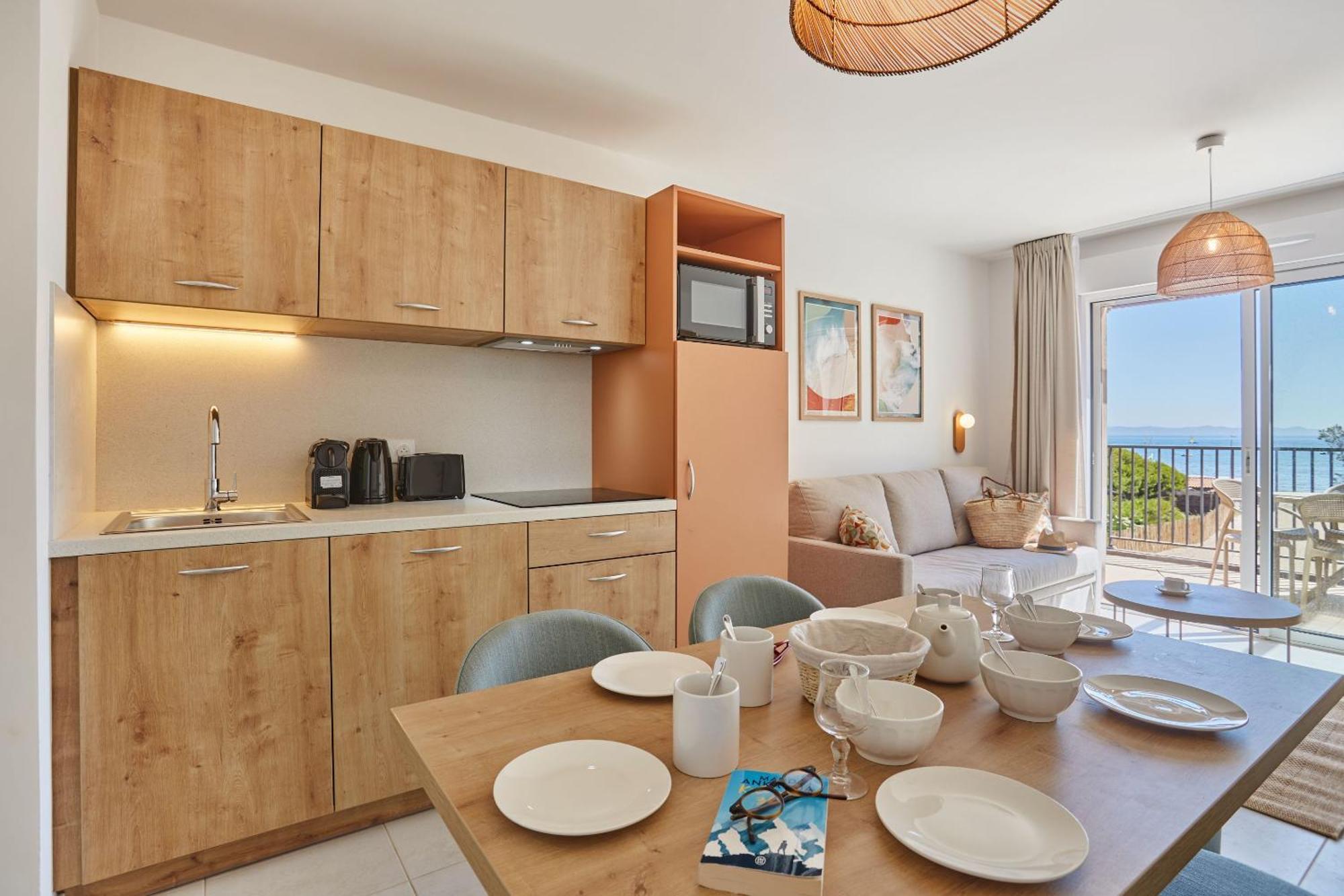 Residence Prestige Odalys Riviera Hyères Esterno foto